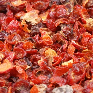 100% Natural Seedless Crushed Rose Hips Pitted Dried Rosehip Flesh Full Red Rose Shells Fruit Pieces for Herbal Tea Blending