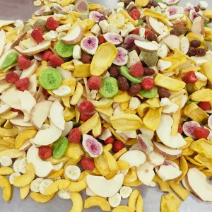 Bulk Freeze Dried Mixed Fruits FD Sweet Strawberry Banana Kiwi Fig Red Date Apple Dragonfruit Blueberry Snacks Recipes