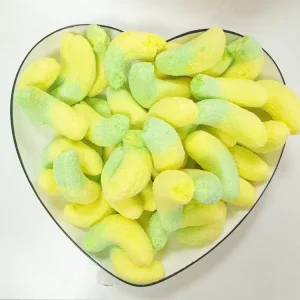 Crunch Freeze Dried Gummy Candy Fruit Flavored Sour Fruity in Bulk Packaging Banana Shaped Crispy Snack Made Sugar