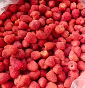 Factory Bulk 100% Natural FD Strawberry Dried Whole Strawberry Freeze Dried Strawberry Whole Slice and Powder