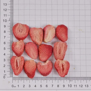 Freeze Dried Fruit Strawberry Slices Cut for Tea Ingredient