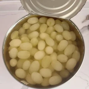 Fresh Syrup Preserved in Cans Canned Grape Ready to Eat in Syrup