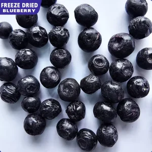 Healthy Freeze Dried Whole Blueberries Healthy Snacks Sweet Taste GMO Free Candied Fruit Natural Dried Vacuum Packed Packaging