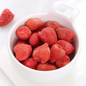 Huaran Yulin Guangxi China Dry Fruits Sweet Sour FD Freeze Dried Strawberries Whole for Snacks or Drinking