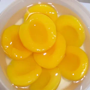Lucheng Brand Canned Yellow and Red Apricot Slices in Syrup Ready to Eat 425g 820g 2500g 3000g Sizes