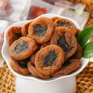 Perilla Plum Cake in Preserved Style