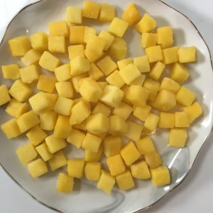 Premium Sweet IQF Frozen Mango Chunks Natural Yellow 24 Months Shelf Life for Smoothie