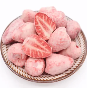 Super Delicious Handmade Freeze-Dried Strawberries Freshly Made Milk Flavor Frozen Dried Fruits Small Packages Factory Direct