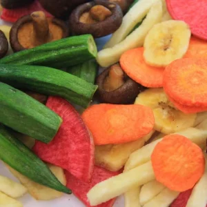 Sweet Fried Mixed Fruit and Vegetable Crisp with Hard Texture in Box Packaging for Bulk Buyers