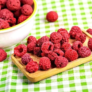 Whole Pieces Freeze Dried Raspberries High Quality Dried Fruit Natural Sweet Taste No Additives Delicious Factory